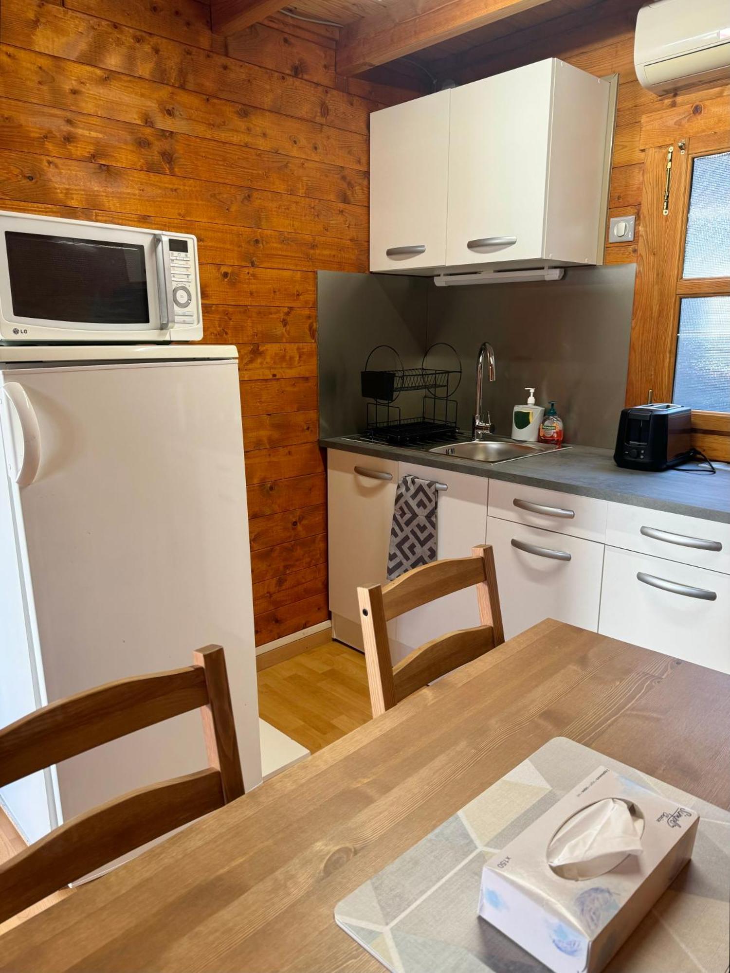 Cozy Cottage Paris Suburb! โบบิญญี ภายนอก รูปภาพ
